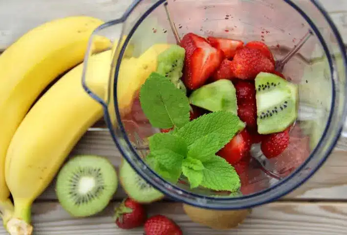Smoothie Blender Test 2026 → De 4 Bedste Smoothie Blendere